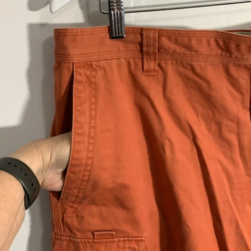 Columbia Men’s Cargo pants, Size 40, gently used condition